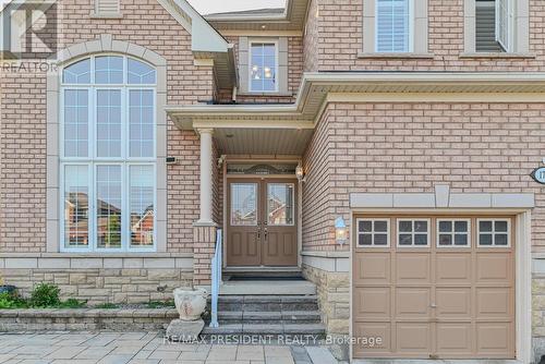 170 The Queensway, Barrie, ON - Outdoor With Facade