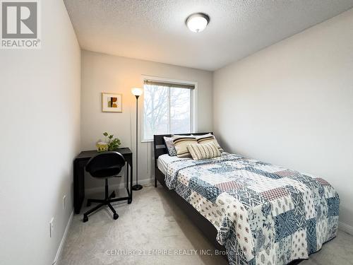 45 - 2 Clay Brick Court, Brampton, ON - Indoor Photo Showing Bedroom