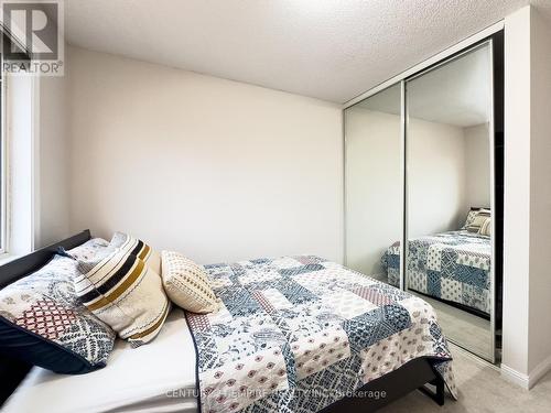 45 - 2 Clay Brick Court, Brampton, ON - Indoor Photo Showing Bedroom