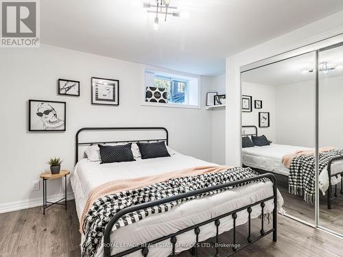 39 Clarence Street, Brampton, ON - Indoor Photo Showing Bedroom