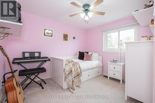 129 Bell Drive, Whitby (Lynde Creek), ON - Indoor Photo Showing Bedroom