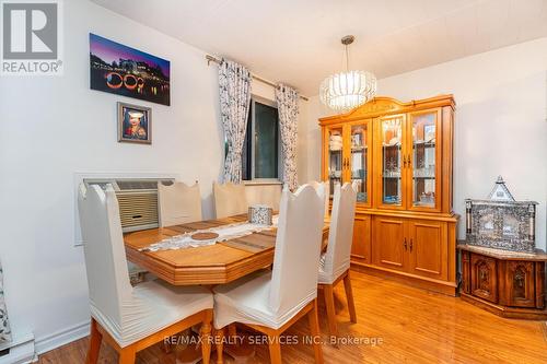 302 - 29 West Avenue W, Kitchener, ON - Indoor Photo Showing Dining Room