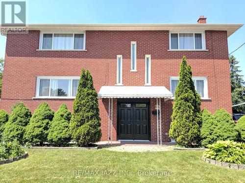 110 Cabot Street, Oshawa (Vanier), ON - Outdoor