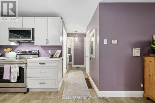 11557 County 2 Road, Alnwick/Haldimand (Grafton), ON - Indoor Photo Showing Kitchen