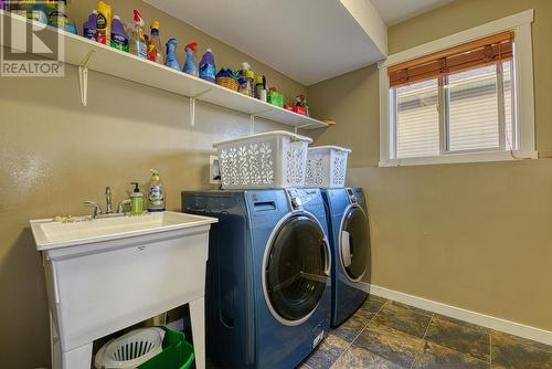 211 Foster Way, Williams Lake, BC - Indoor Photo Showing Laundry Room