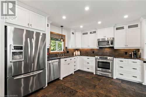 In-floor Heating - 98 North Shore Road, Port Elgin, ON - Indoor Photo Showing Kitchen With Upgraded Kitchen