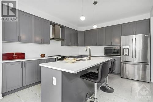 309 Crossway Terrace, Ottawa, ON - Indoor Photo Showing Kitchen With Upgraded Kitchen