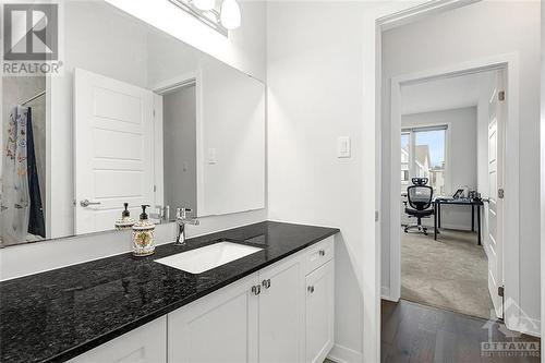 309 Crossway Terrace, Ottawa, ON - Indoor Photo Showing Bathroom