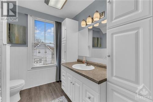 69 Beecher Street, Brockville, ON - Indoor Photo Showing Bathroom