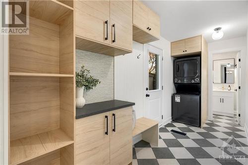 5 Rutherford Crescent, Kanata, ON - Indoor Photo Showing Kitchen