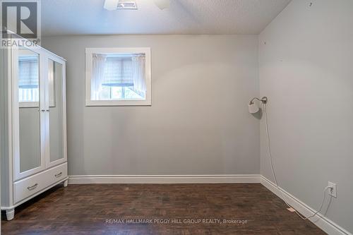 20 Frontier Avenue, Orillia, ON - Indoor Photo Showing Other Room