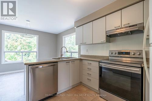 20 Frontier Avenue, Orillia, ON - Indoor Photo Showing Kitchen With Double Sink