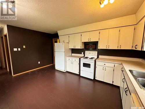 342 Howard Street, Drake, SK - Indoor Photo Showing Kitchen With Double Sink