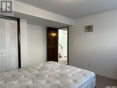 1326 Glendale Street, Moose Jaw, SK - Indoor Photo Showing Bedroom