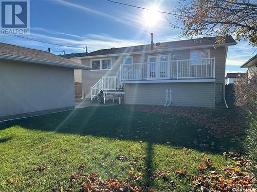 1326 Glendale Street, Moose Jaw, SK - Outdoor With Deck Patio Veranda