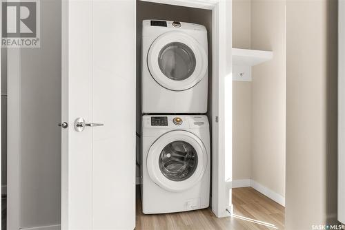 A & B 3957 James Hill Road, Regina, SK - Indoor Photo Showing Laundry Room