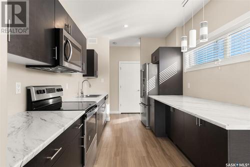 A & B 3957 James Hill Road, Regina, SK - Indoor Photo Showing Kitchen