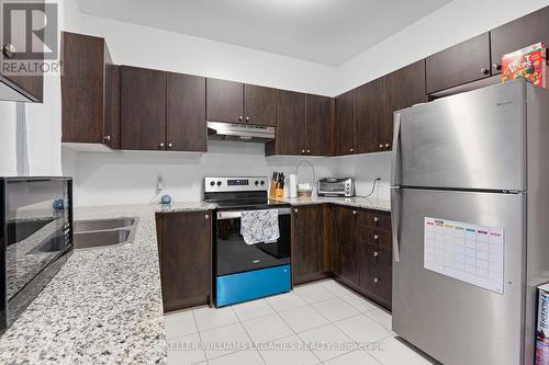 22 Mackenzie Street, Southgate, ON - Indoor Photo Showing Kitchen With Double Sink