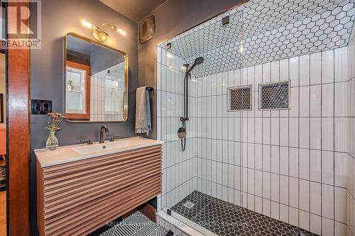 20 Mac Avenue, Guelph, ON - Indoor Photo Showing Bathroom