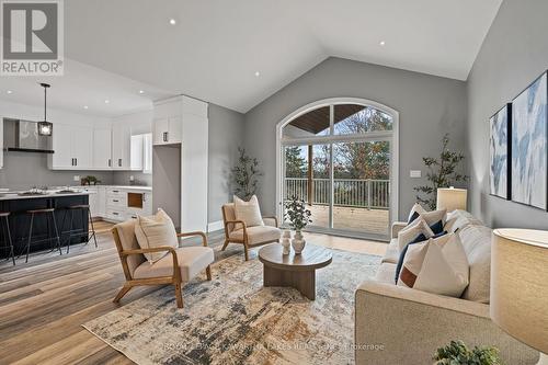 380 Highway 36, Kawartha Lakes (Bobcaygeon), ON - Indoor Photo Showing Living Room