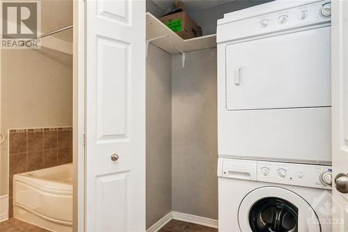 50 Briargate Private Unit#4, Ottawa, ON - Indoor Photo Showing Laundry Room