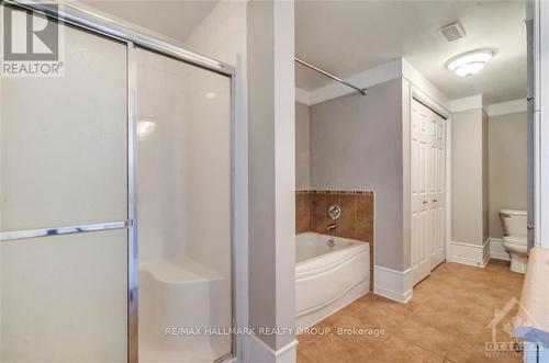 4 - 50 Briargate, Ottawa, ON - Indoor Photo Showing Bathroom