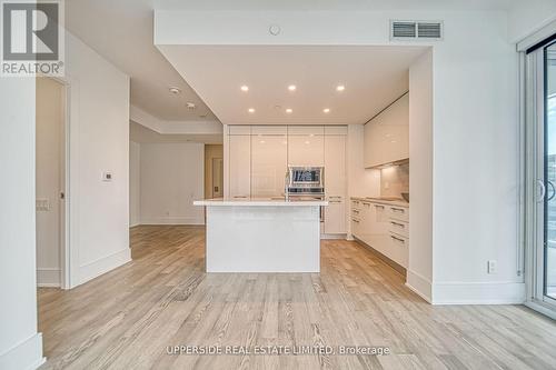 1016 - 1 Gloucester Street, Toronto, ON - Indoor Photo Showing Kitchen With Upgraded Kitchen