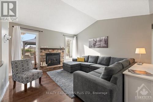 194 Levis Street, Clarence-Rockland, ON - Indoor Photo Showing Living Room With Fireplace