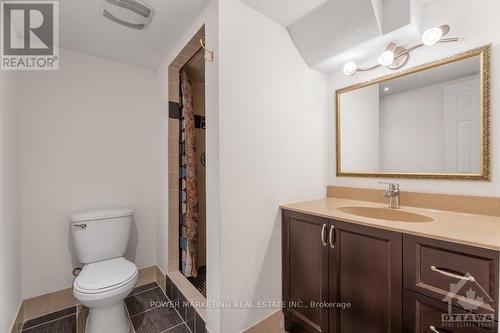 241 Dave Smith Crescent, Ottawa, ON - Indoor Photo Showing Bathroom