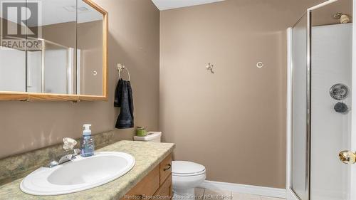 74 Walker Drive, Kingsville, ON - Indoor Photo Showing Bathroom