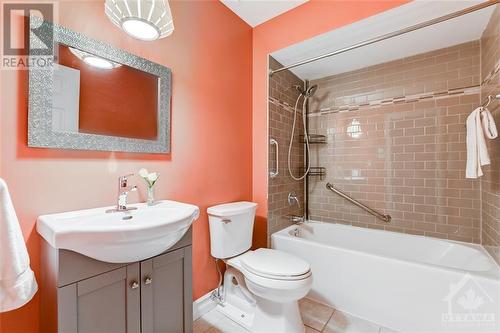 2 Kittansett Court, Ottawa, ON - Indoor Photo Showing Bathroom