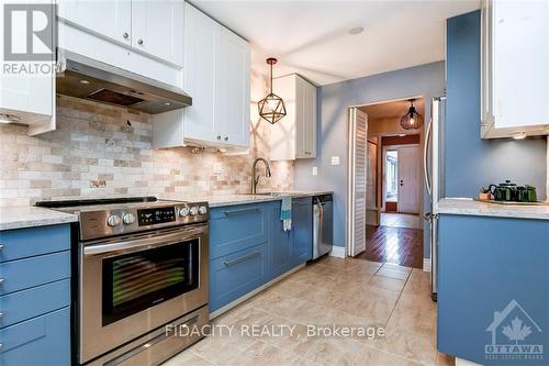 2 Kittansett Court, Ottawa, ON - Indoor Photo Showing Kitchen With Upgraded Kitchen