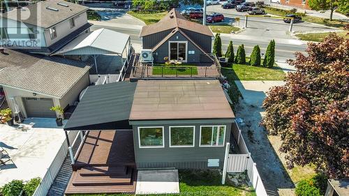 8830 Riverside Drive, Windsor, ON - Outdoor