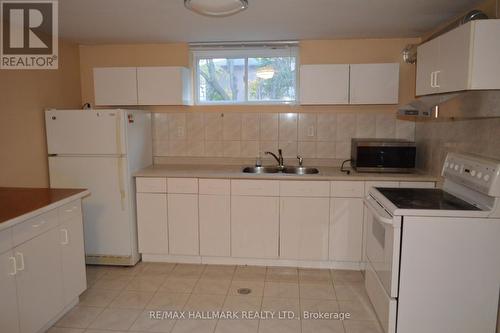 Lower - 342 Wenlock Street, Richmond Hill, ON - Indoor Photo Showing Kitchen With Double Sink