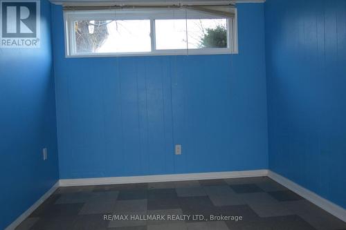 Lower - 342 Wenlock Street, Richmond Hill, ON - Indoor Photo Showing Other Room