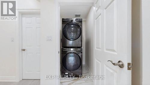 50 Sharonview Crescent, East Gwillimbury, ON - Indoor Photo Showing Laundry Room