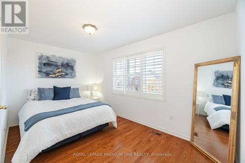 9 Rosario Drive, Vaughan, ON - Indoor Photo Showing Bedroom