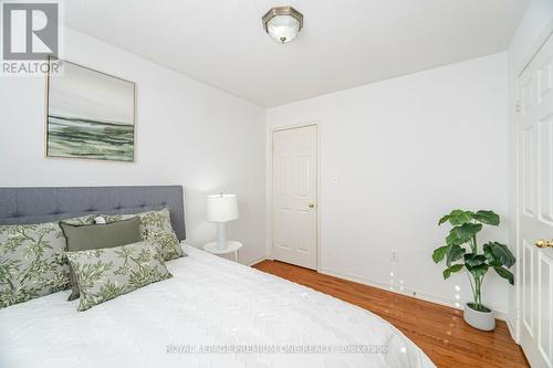 9 Rosario Drive, Vaughan, ON - Indoor Photo Showing Bedroom