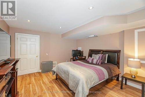 9 Rosario Drive, Vaughan, ON - Indoor Photo Showing Bedroom