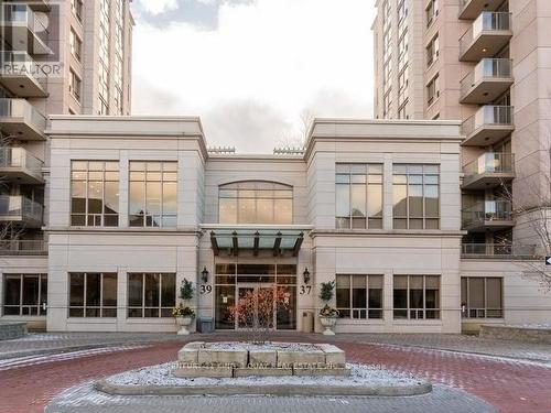 1101 - 37 Galleria Parkway, Markham, ON - Outdoor