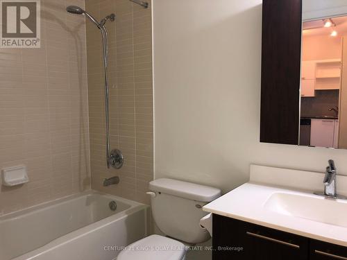 1101 - 37 Galleria Parkway, Markham, ON - Indoor Photo Showing Bathroom