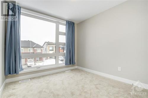 725 Twist Way, Ottawa, ON - Indoor Photo Showing Other Room