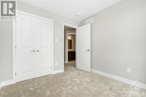 725 Twist Way, Ottawa, ON - Indoor Photo Showing Other Room