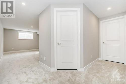 725 Twist Way, Ottawa, ON - Indoor Photo Showing Other Room