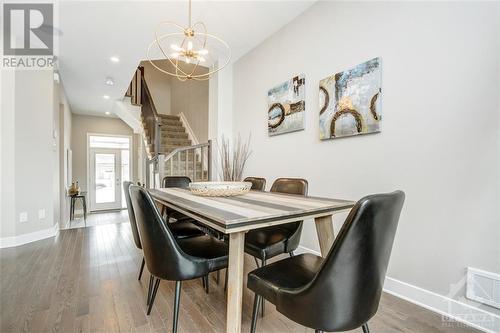 725 Twist Way, Ottawa, ON - Indoor Photo Showing Dining Room