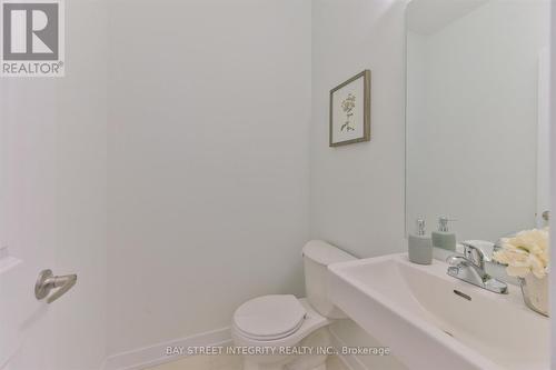 1820 Donald Cousens Parkway, Markham, ON - Indoor Photo Showing Bathroom