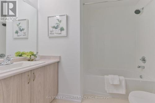 1820 Donald Cousens Parkway, Markham, ON - Indoor Photo Showing Bathroom