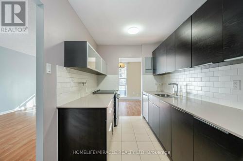 501 - 1964 Main Street W, Hamilton, ON - Indoor Photo Showing Kitchen With Upgraded Kitchen