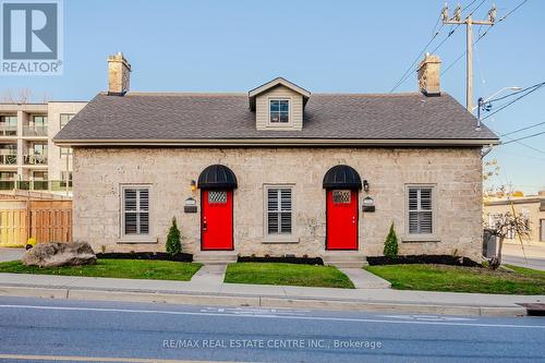 16 - 18 St Andrews Street, Cambridge, ON - Outdoor With Facade