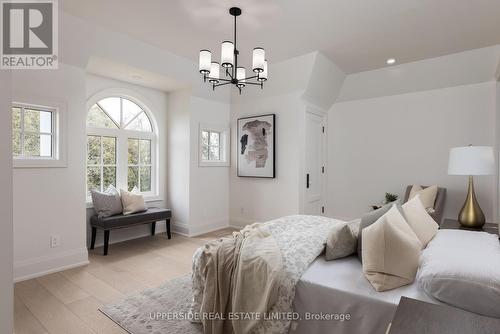 15886 Niagara River Parkway, Niagara-On-The-Lake, ON - Indoor Photo Showing Bedroom